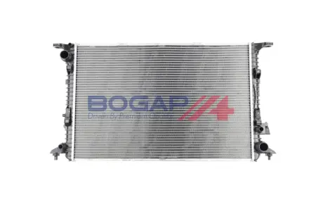 Радіатор охолодження двигуна Bogap A4210119