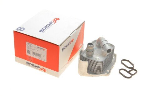 Радіатор оливний bogap B4222101