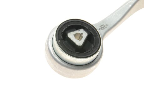 Рычаг передней подвески bogap B3327123