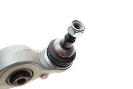 Важіль передньої підвіски bogap B3327141