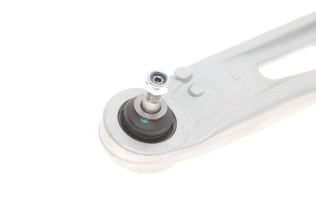 Важіль передньої підвіски bogap B3327161