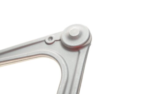 Рычаг передней подвески bogap C3327138