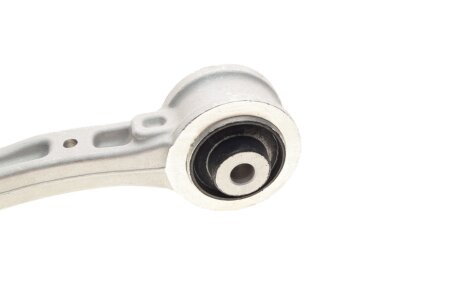 Рычаг передней подвески bogap C3327138