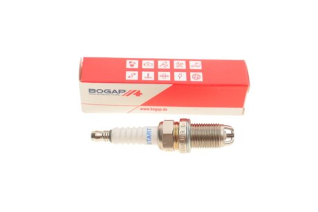 Свічка запалювання bogap A1514101 на Фиат Кубо
