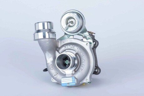 Радіатор інтеркулера borgWarner 54359980029 на Рено Captur