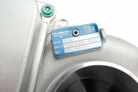 Радиатор интеркулера borgWarner 53049880054