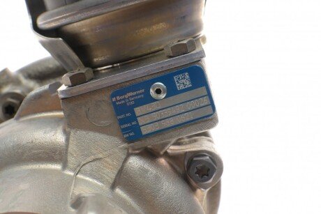 Радіатор інтеркулера borgWarner 53039880621