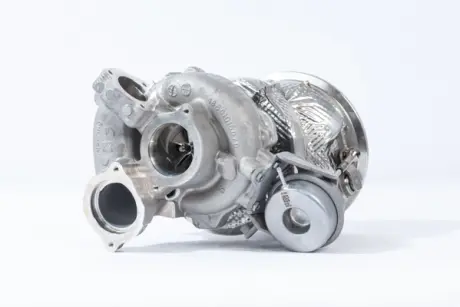 Радиатор интеркулера BORGWARNER 18539880164