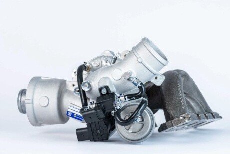 Радіатор інтеркулера borgWarner 53039880291