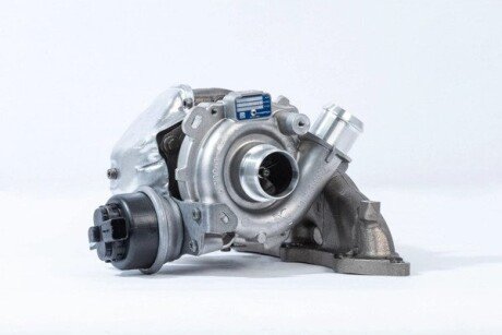 Радиатор интеркулера borgWarner 53039880634 на Пежо 5008