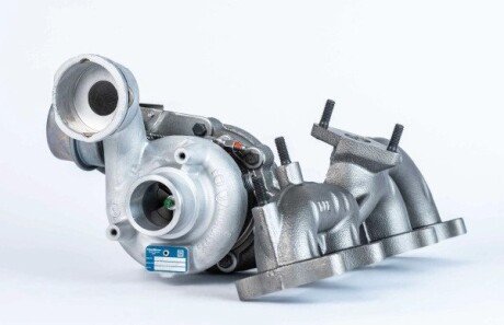 Радиатор интеркулера borgWarner 54399900022 на Шкода Суперб 2