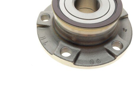 Подшипник задней ступицы borsehung B19285