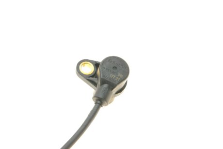 Датчик обертів колінвалу bosch 0261210145