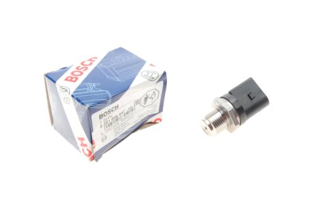 Датчик тиску палива bosch 0281006447 на Бмв Х3 е83