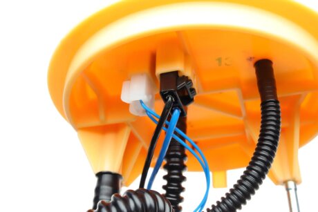 Топливный насос Vito 2,1-2,2CDI 03-. bosch 058020340Z