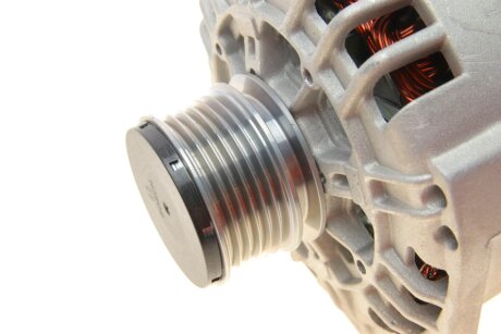 Генератор bosch 1986A01079