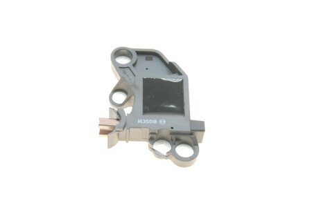 Р РµРіСѓР»СЏС‚РѕСЂ РЅР°РїСЂСѓРіРё РіРµРЅРµСЂР°С‚РѕСЂР° bosch 1986AE0020