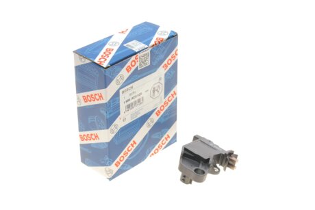 Р РµРіСѓР»СЏС‚РѕСЂ РЅР°РїСЂСѓРіРё РіРµРЅРµСЂР°С‚РѕСЂР° bosch 1986AE0020