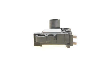 Реле-регулятор напруги генератора bosch 1986AE0022