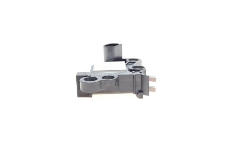 Реле-регулятор напруги bosch 1986AE0028