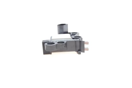 Реле-регулятор напряжения генератора bosch 1986AE0029