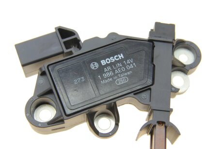 Реле-регулятор напруги генератора bosch 1986AE0041