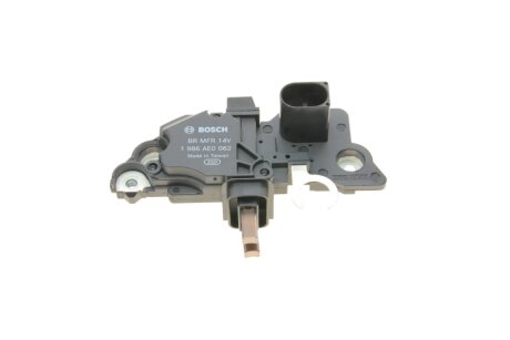 Реле-регулятор напруги генератора bosch 1986AE0062