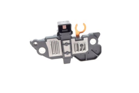 Реле-регулятор напряжения генератора bosch 1986AE0104