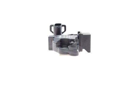 Реле-регулятор напряжения генератора bosch 1986AE0104