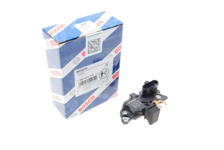 Реле-регулятор напряжения генератора bosch 1986AE0104 на Опель Вектра с