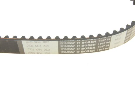 Ремень зубчатый Z=126 RENAULT 1,8/2,0i: Laguna II, Megane II, Scenic II, Espace IV bosch 1987949637