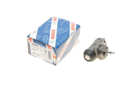 Гальмiвний цилiндр bosch F026002233 на Рено 21