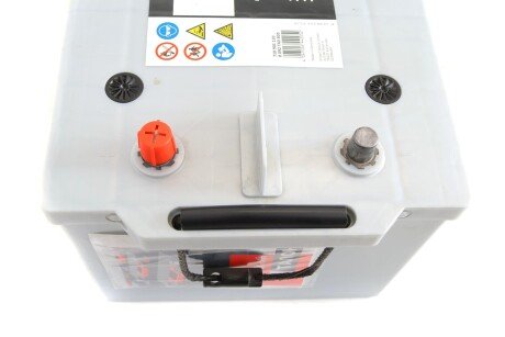 Автомобільний акумулятор 12 вольт bosch 0092TA0800