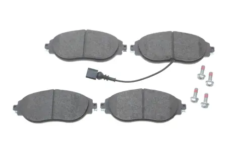 BOSCH VW К-т передних торм. колодок Golf VII, Passat 10-, SKODA Octavia 12- bosch 0986424285