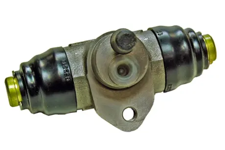 BOSCH VW Рабочий тормозной цилиндр задн. LT35-55 -90 bosch 0986475476