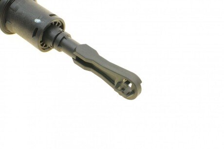 ЦИЛІНДР ЗЧЕПЛЕННЯ ГОЛОВНИЙ bosch 0986486170