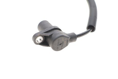 Датчик числа оборотов bosch 0281002271