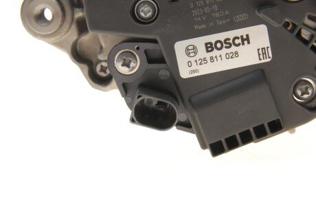 Генератор bosch 0125811028