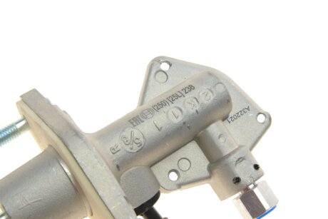 Главный цилиндр сцепления bosch 0986486149