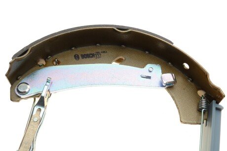 Колодки ручного (стоячого) тормоза bosch 0204114112