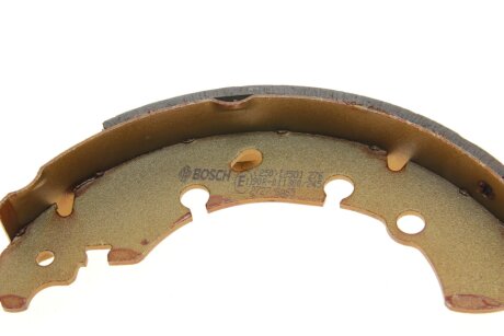 Колодки ручного (стоячого) тормоза bosch 0986487599