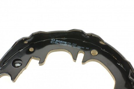 Колодки ручного (стоячого) тормоза bosch 0986487680