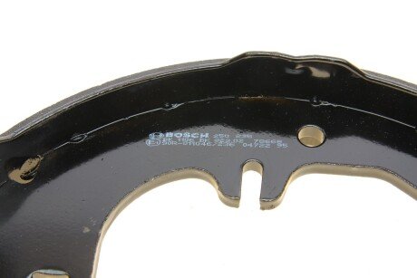 Колодки ручного (стоячого) тормоза bosch 0986487728