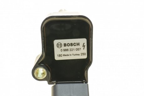 Катушка запалювання bosch 0 986 221 057