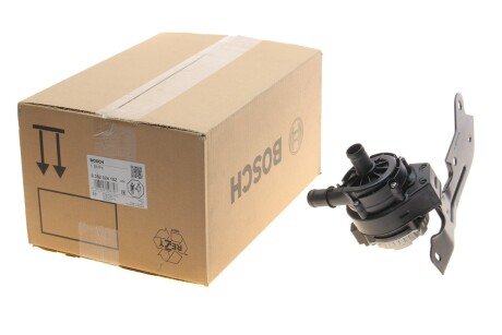 НАСОС ОХОЛОДЖУЮЧОЇ РІДИНИ + КРОНШТЕЙН bosch 039202410Z на Рено Кенго 2