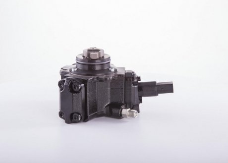 Паливний насос common rail bosch 0445010272