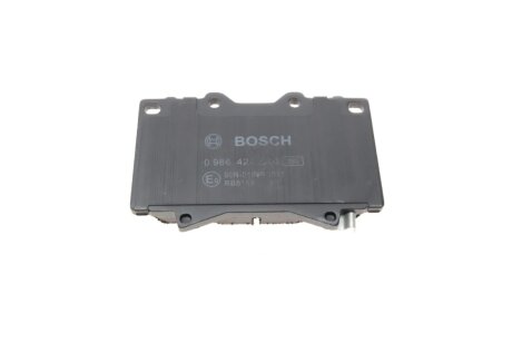 Передние тормозные колодки bosch 0986424640