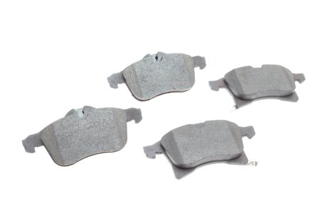 Передние тормозные колодки bosch 0986424707