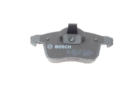 Передние тормозные колодки bosch 0986424707