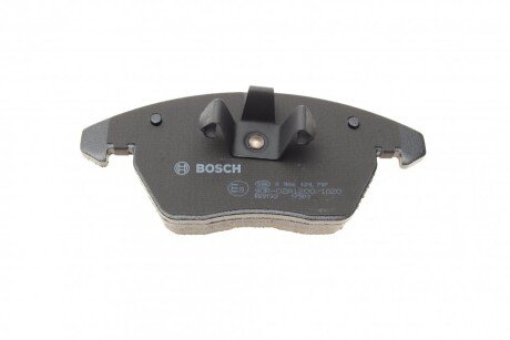 Передние тормозные колодки bosch 0986424797